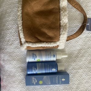 Suede shoes cleaner and protector.